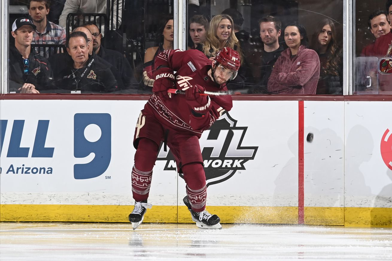 Nashville Predators v Arizona Coyotes