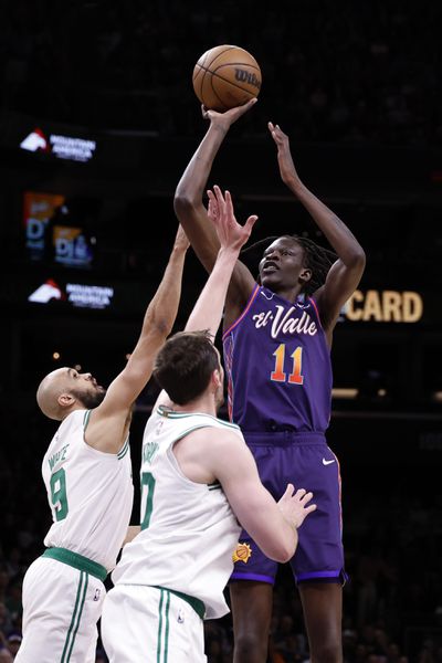 Boston Celtics v Phoenix Suns