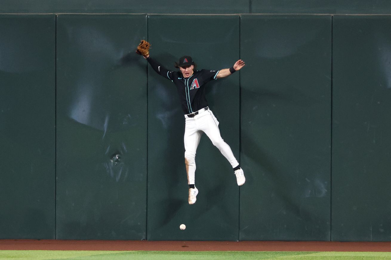 Los Angeles Dodgers v Arizona Diamondbacks