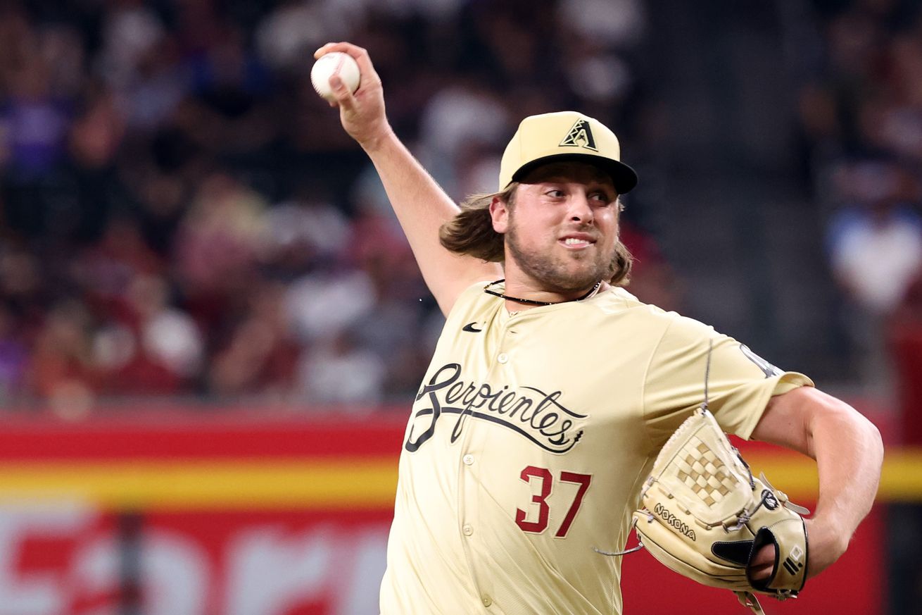 Texas Rangers v Arizona Diamondbacks