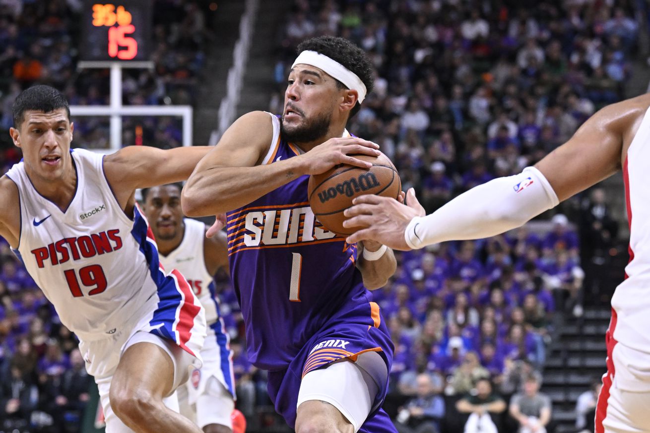 Phoenix Suns v Detroit Pistons