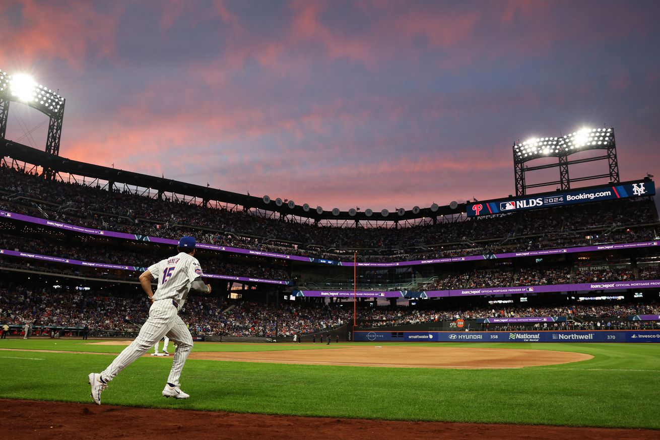 Division Series - Philadelphia Phillies v New York Mets - Game 3