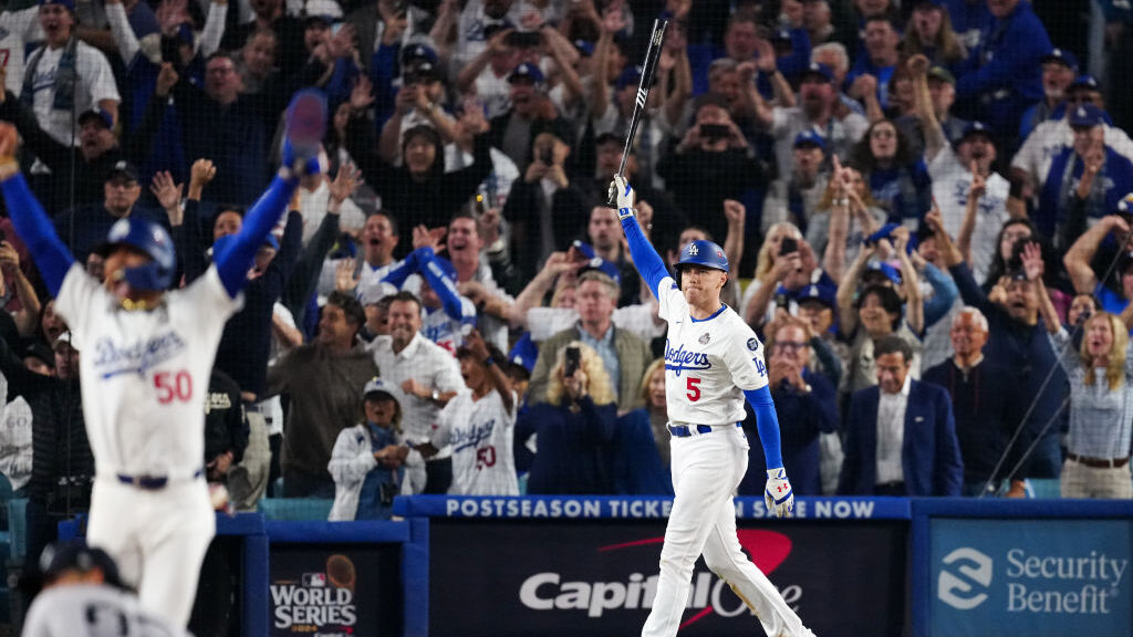 Freeman hits 1st walk-off slam in World Series history as Dodgers top Yankees in classic opener