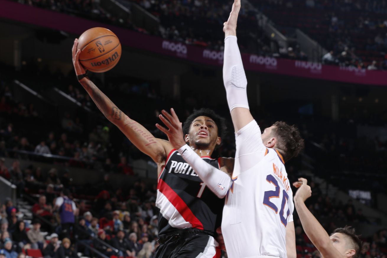 Phoenix Suns v Portland Trail Blazers