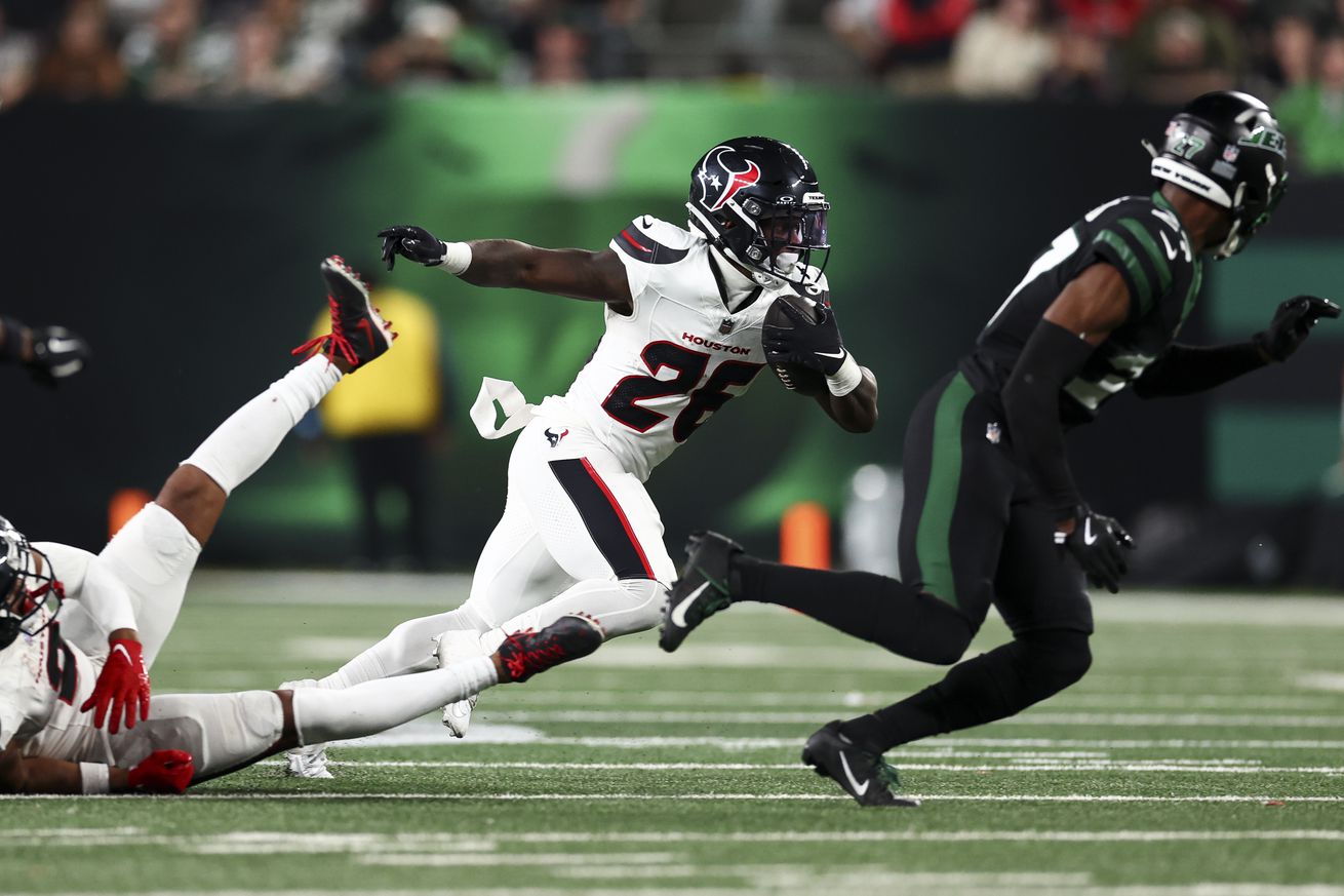 arizona-wildcats-in-nfl-week-nine-recap-jj-taylor-houston-texans