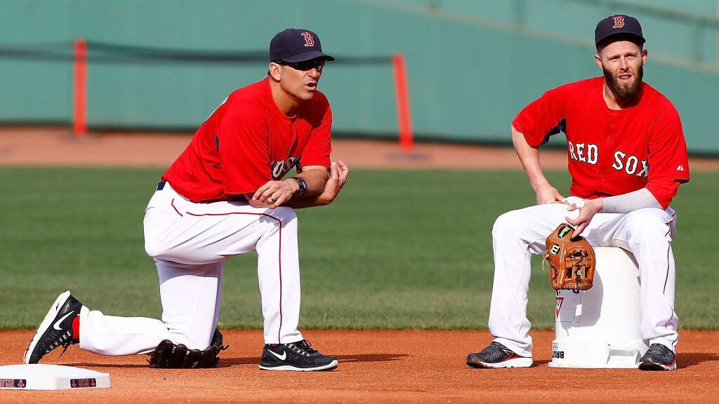 Dustin Pedroia provides advice, rallies D-backs amid playoff push