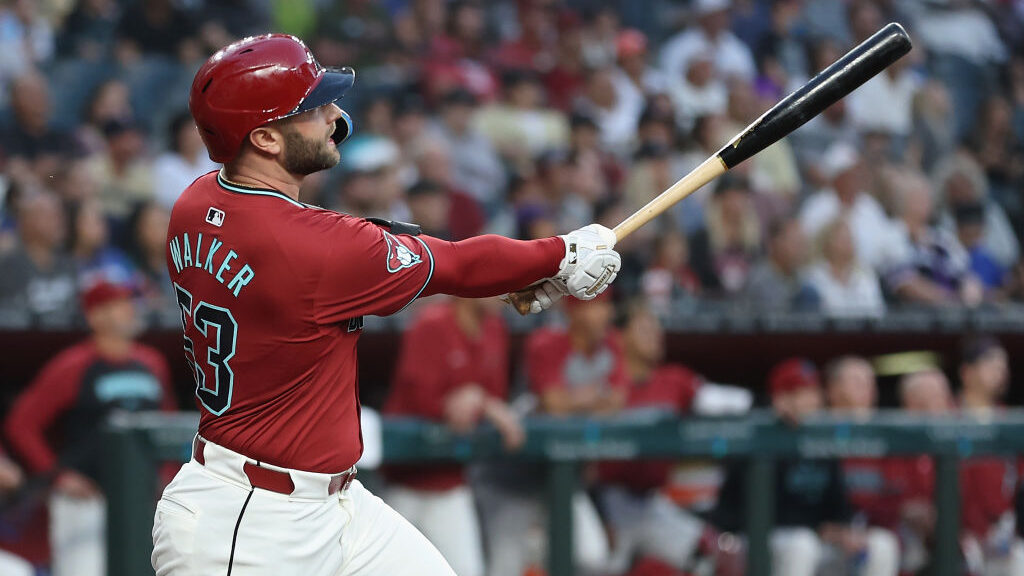 Christian Walker declines qualifying offer from Diamondbacks