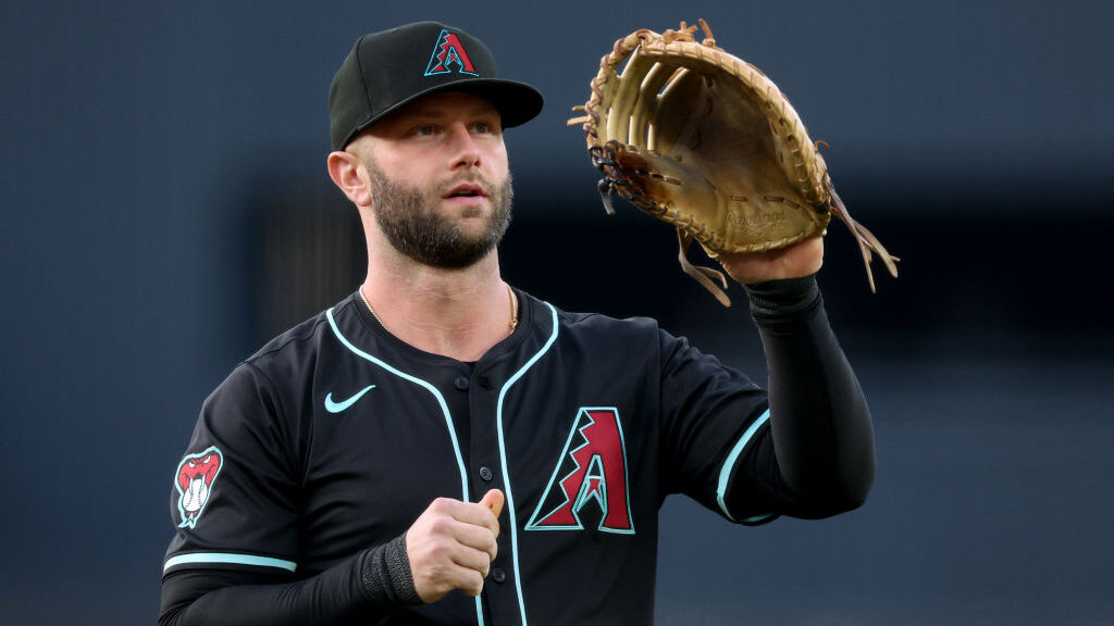 Diamondbacks' Christian Walker wins third Gold Glove award