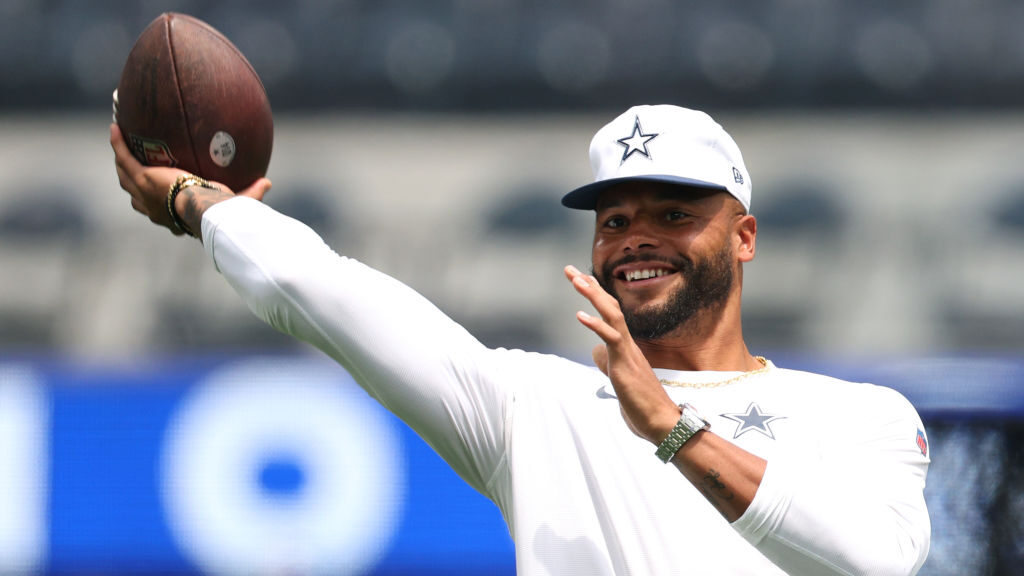 Dak Prescott, Dallas Cowboys agree on record contract ahead of season opener