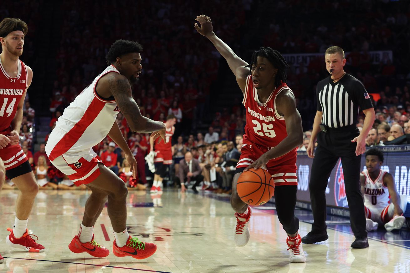 arizona-wildcats-mens-basketball-preview-wisconsin-badgers-analysis-tommy-lloyd-2024