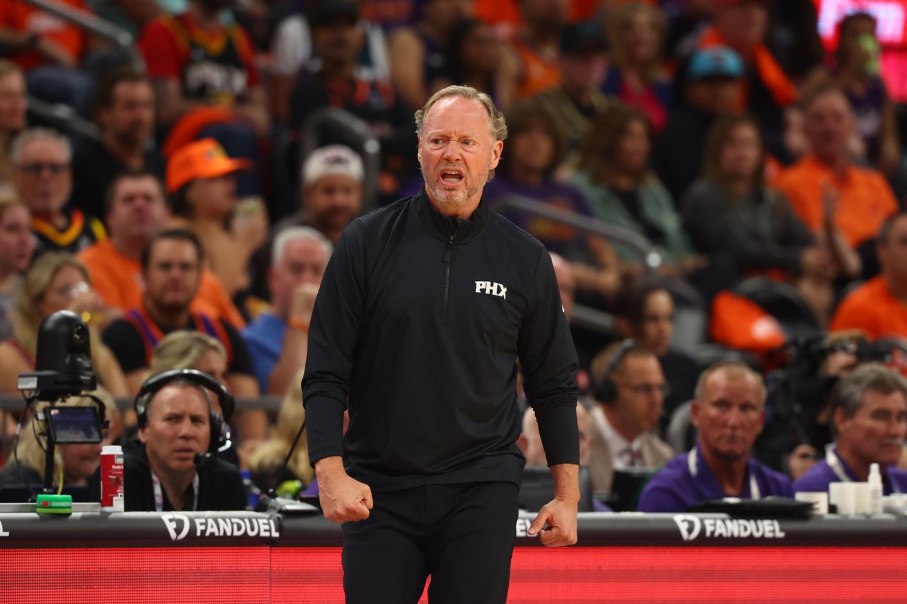 NBA: Dallas Mavericks at Phoenix Suns