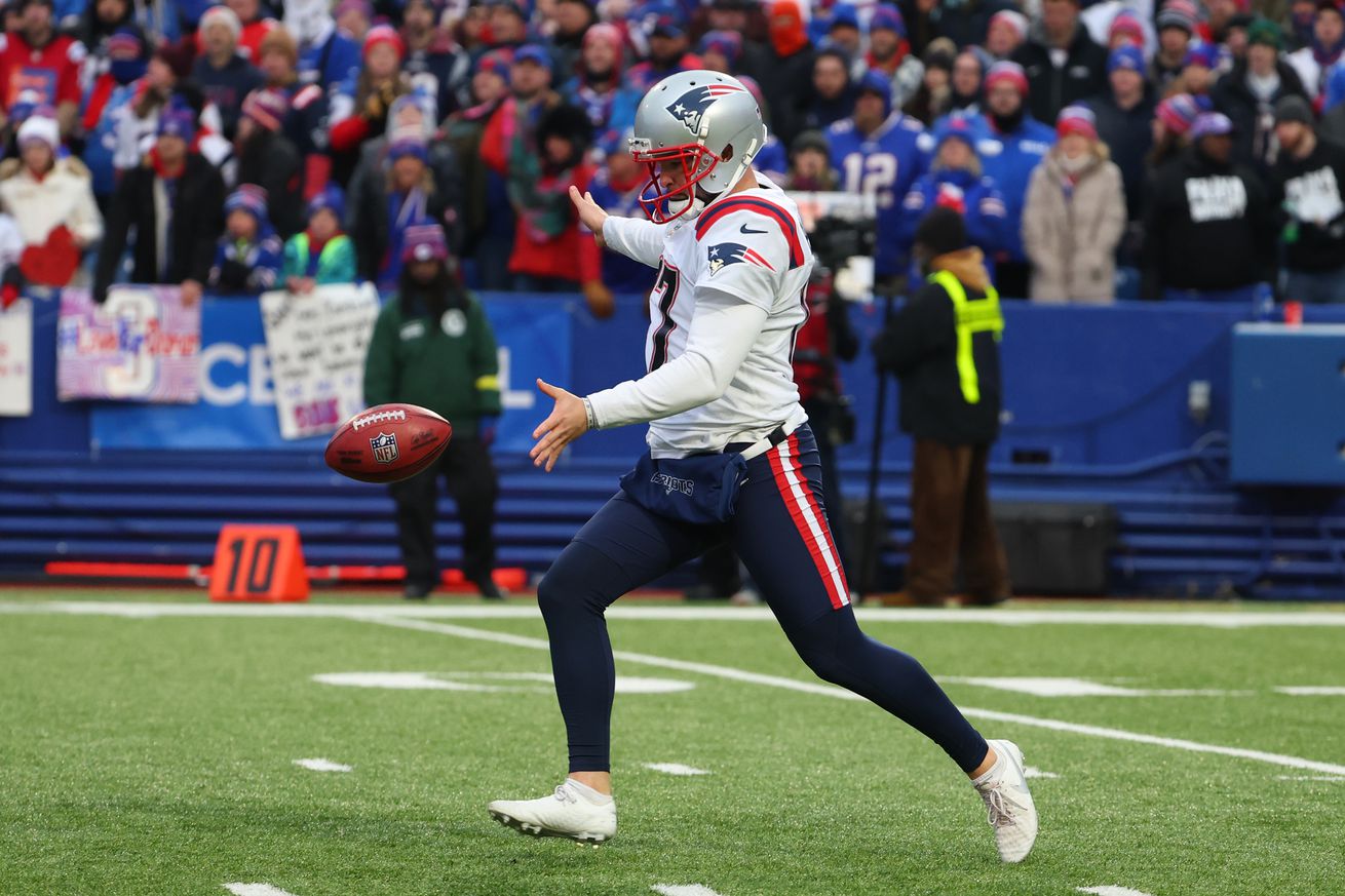 New England Patriots v Buffalo Bills