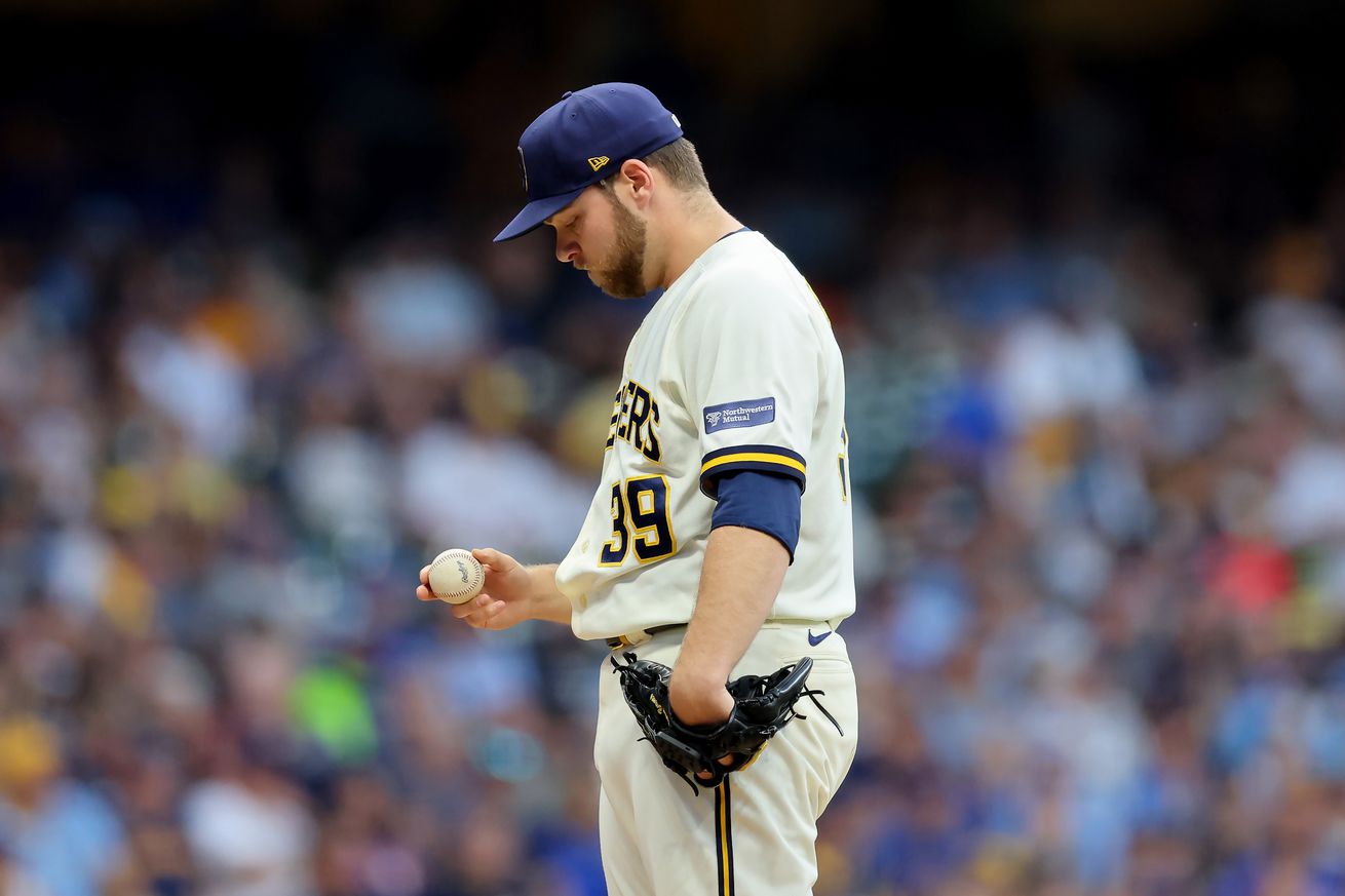 Wild Card Series - Arizona Diamondbacks v Milwaukee Brewers - Game One