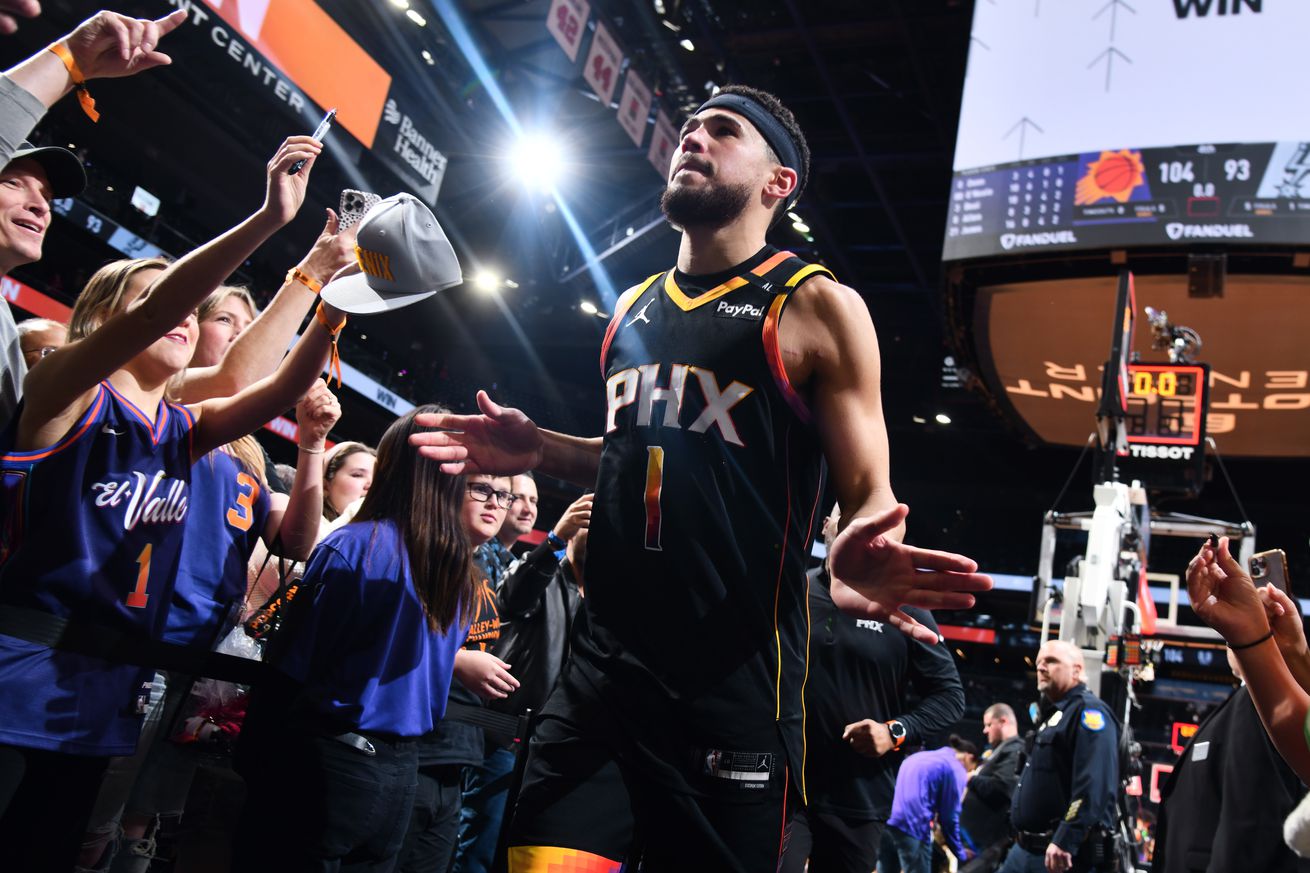 San Antonio Spurs v Phoenix Suns - Emirates NBA Cup