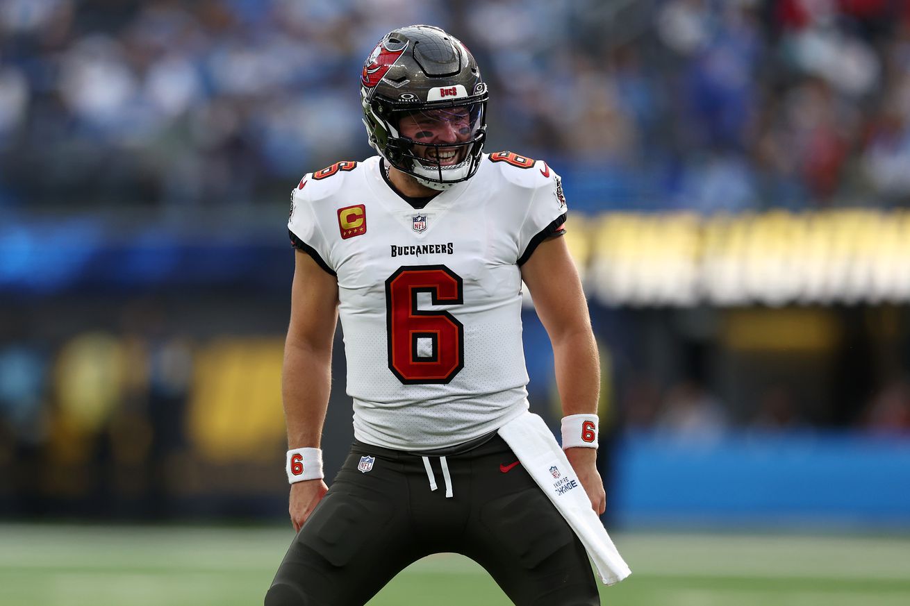 Tampa Bay Buccaneers v Los Angeles Chargers