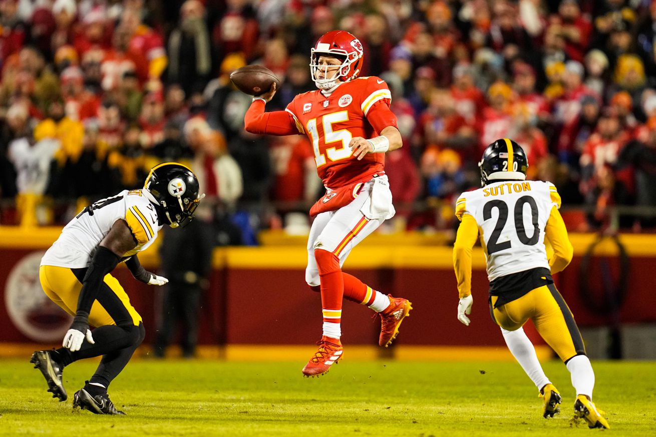 NFL: AFC Wild Card Playoffs-Pittsburgh Steelers at Kansas City Chiefs