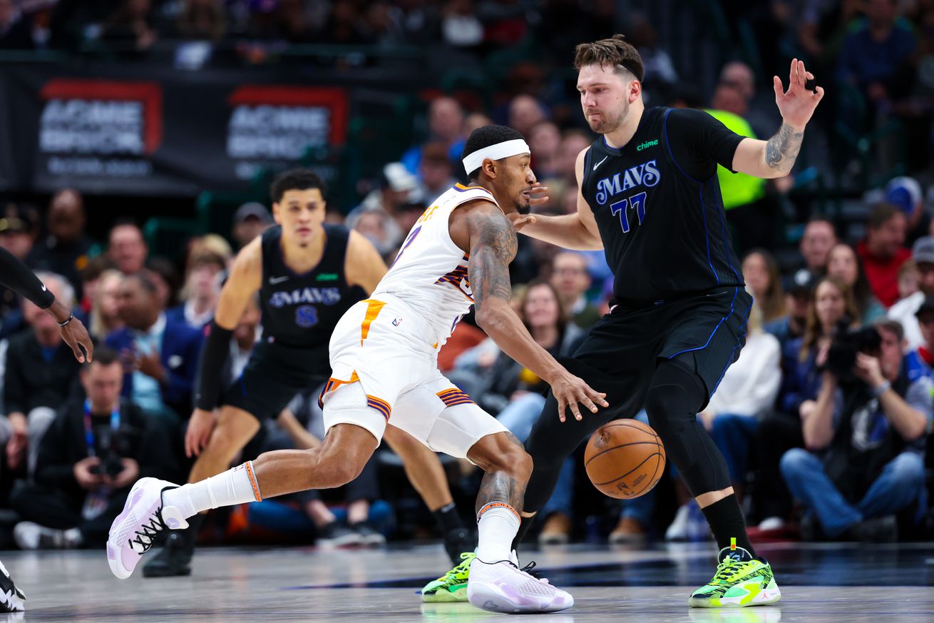 NBA: Phoenix Suns at Dallas Mavericks