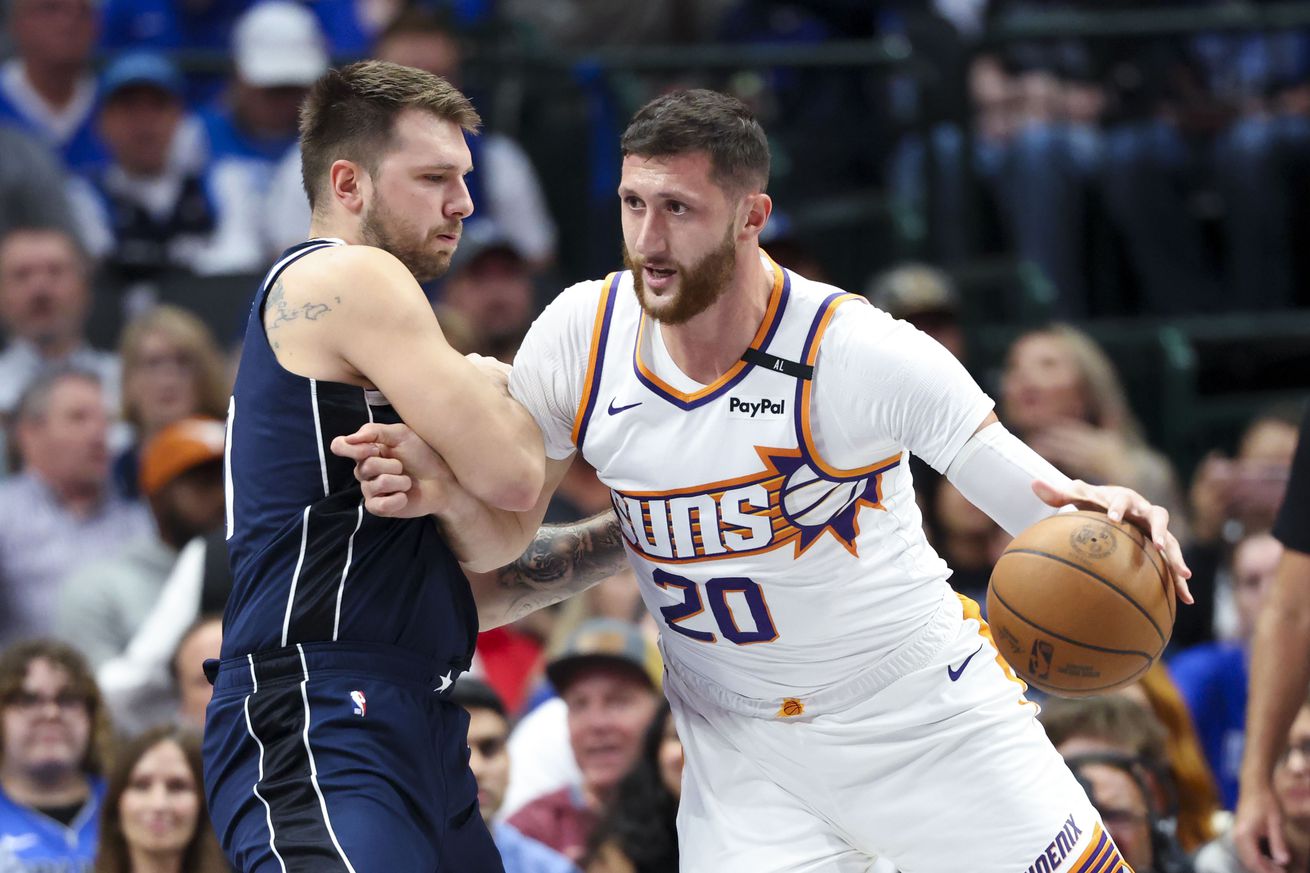 NBA: Phoenix Suns at Dallas Mavericks