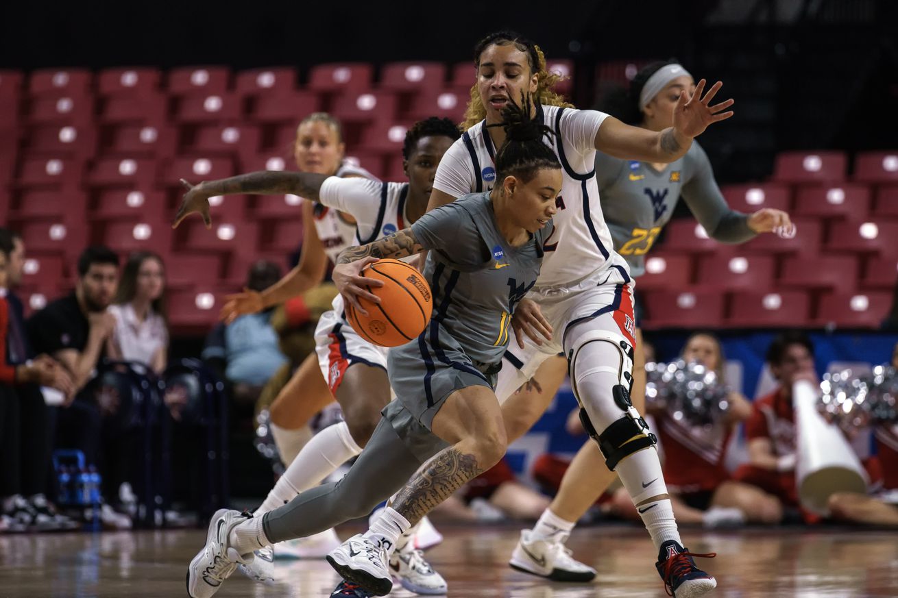 NCAA BASKETBALL: MAR 17 Div I Women’s Championship - West Virginia vs Arizona