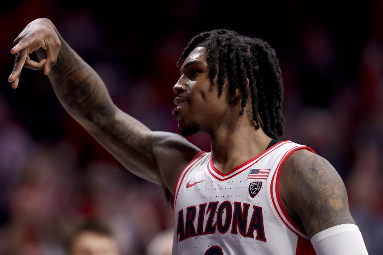 arizona-wildcats-mens-basketball-preview-asu-sun-devils-caleb-love-tommy-lloyd-injuries-big12-2025