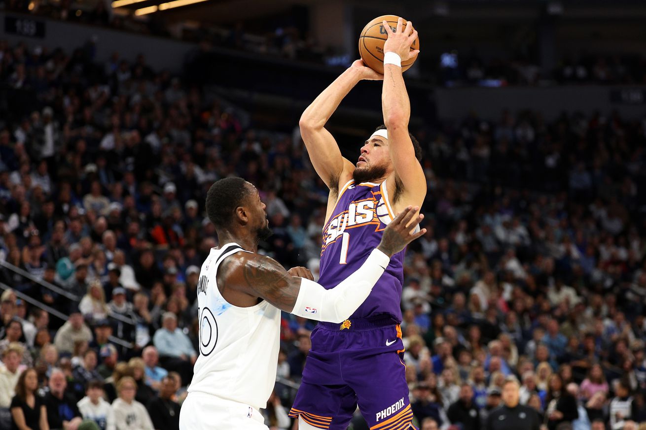 Phoenix Suns v Minnesota Timberwolves