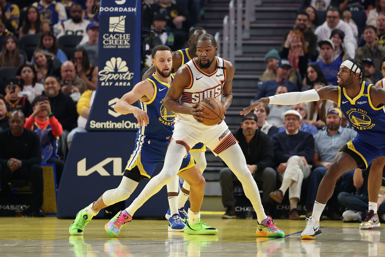 Phoenix Suns v Golden State Warriors