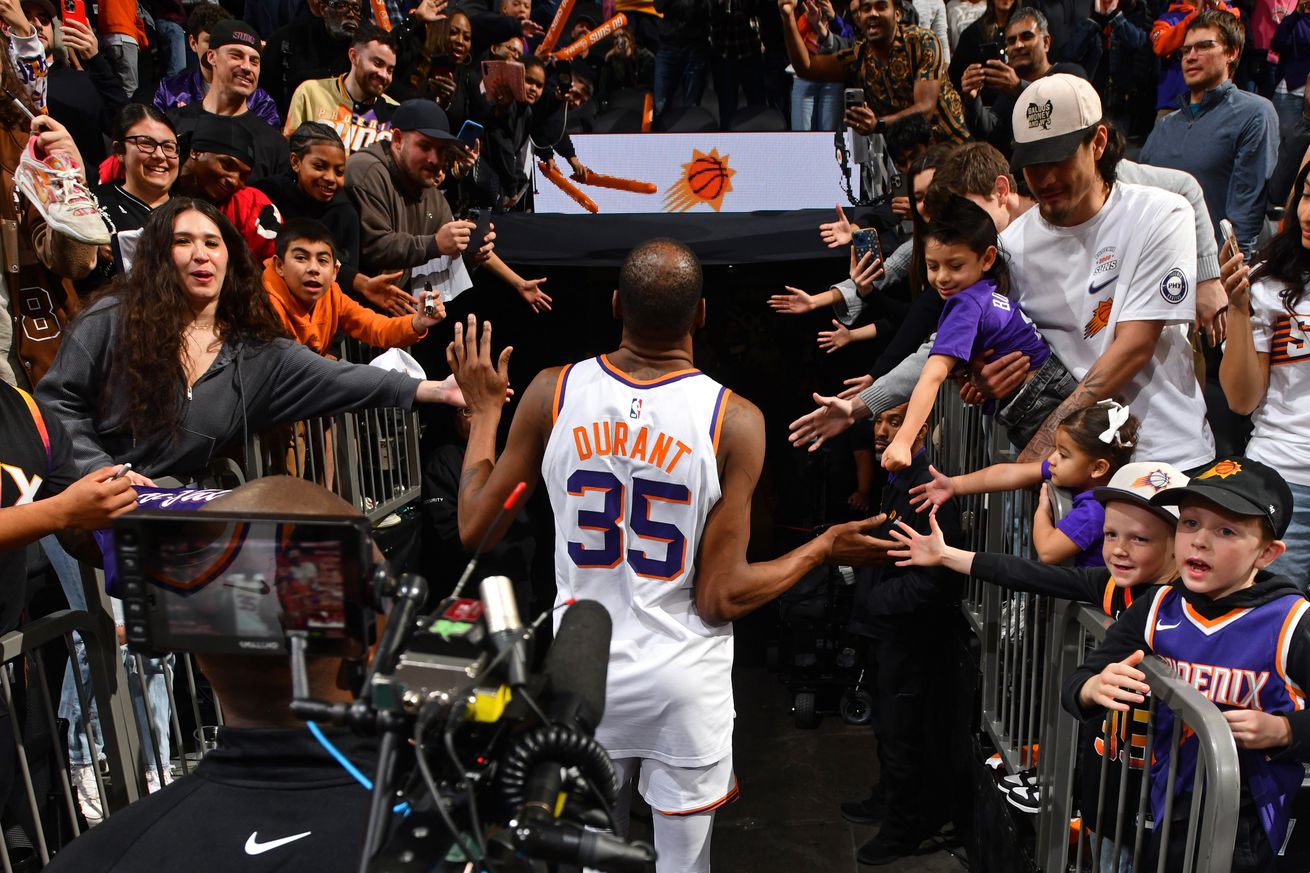 LA Clippers v Phoenix Suns