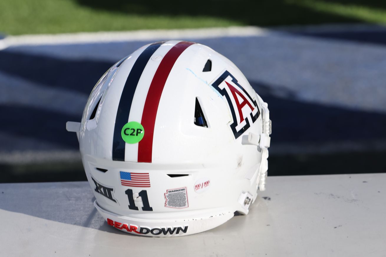 arizona-wildcats-football-josh-miller-tight-ends-coach-matt-adkins-seth-doege-brent-brennan-2025