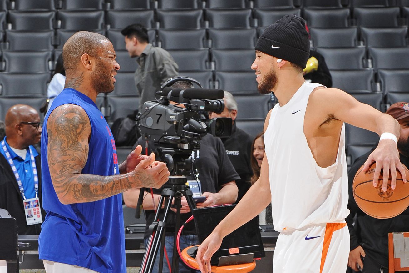 Phoenix Suns v LA Clippers