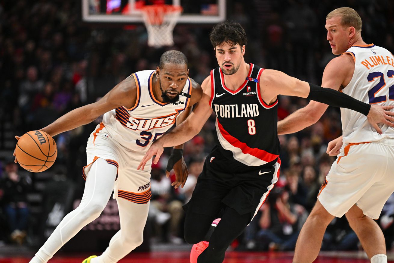 Phoenix Suns v Portland Trail Blazers