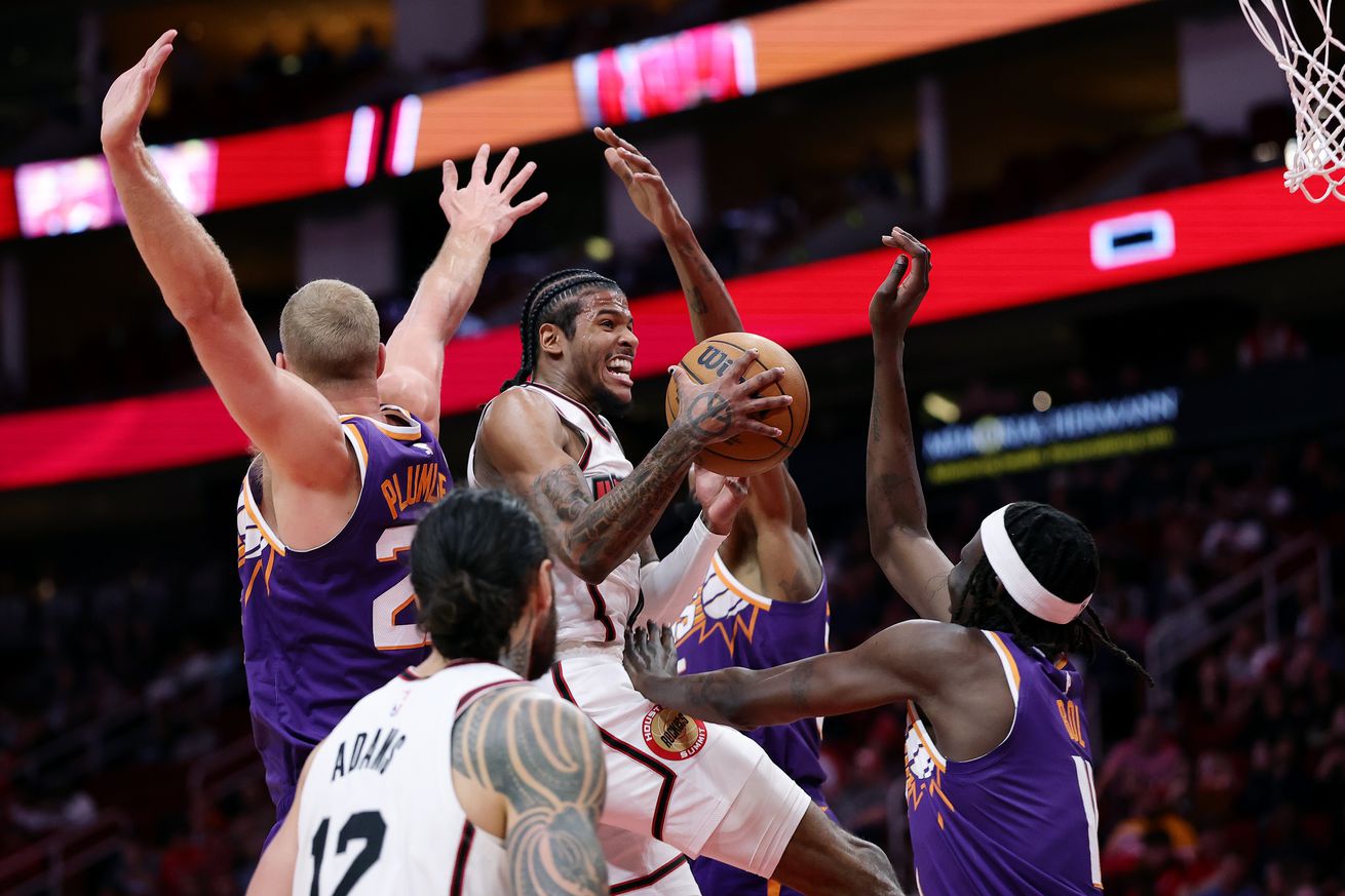 Phoenix Suns v Houston Rockets