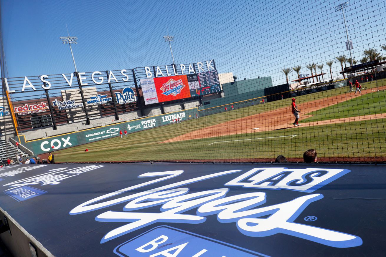 MLB: MAR 08 Spring Training - Reds at Cubs (ss)