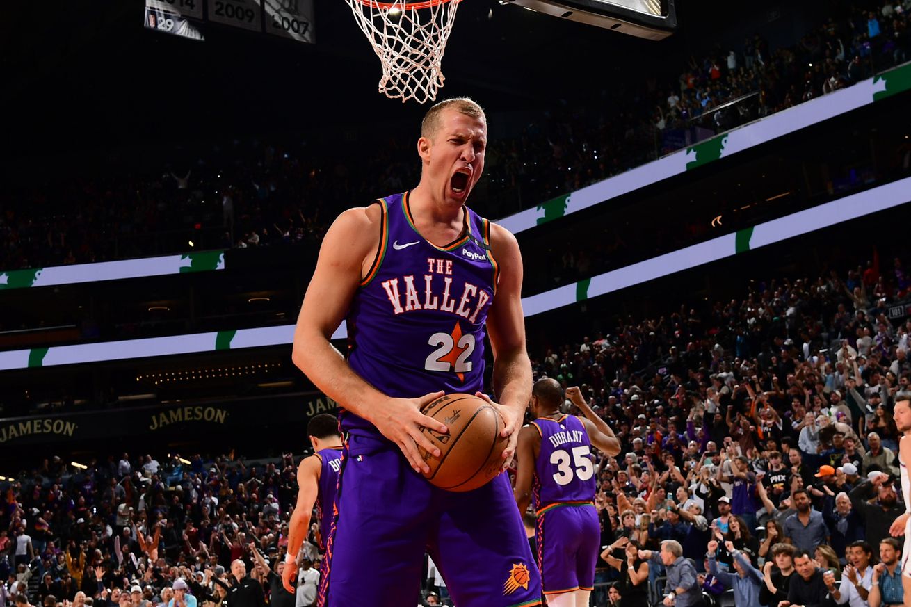 LA Clippers v Phoenix Suns