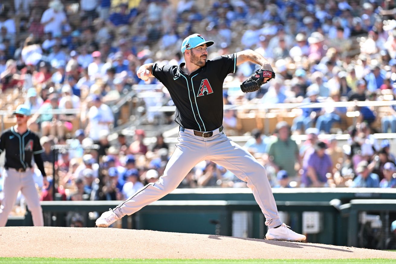 Arizona Diamondbacks v Los Angeles Dodgers