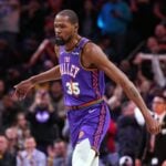 Mar 4, 2025; Phoenix, Arizona, USA; Phoenix Suns forward Kevin Durant (35) reacts against the LA Clippers during the second half at PHX Center. Mandatory Credit: Joe Camporeale-Imagn Images