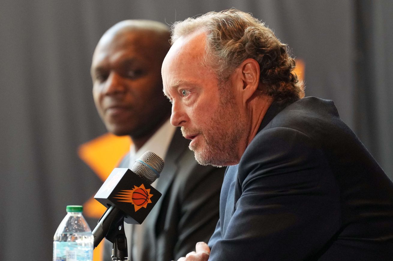 NBA: Phoenix Suns-Press Conference